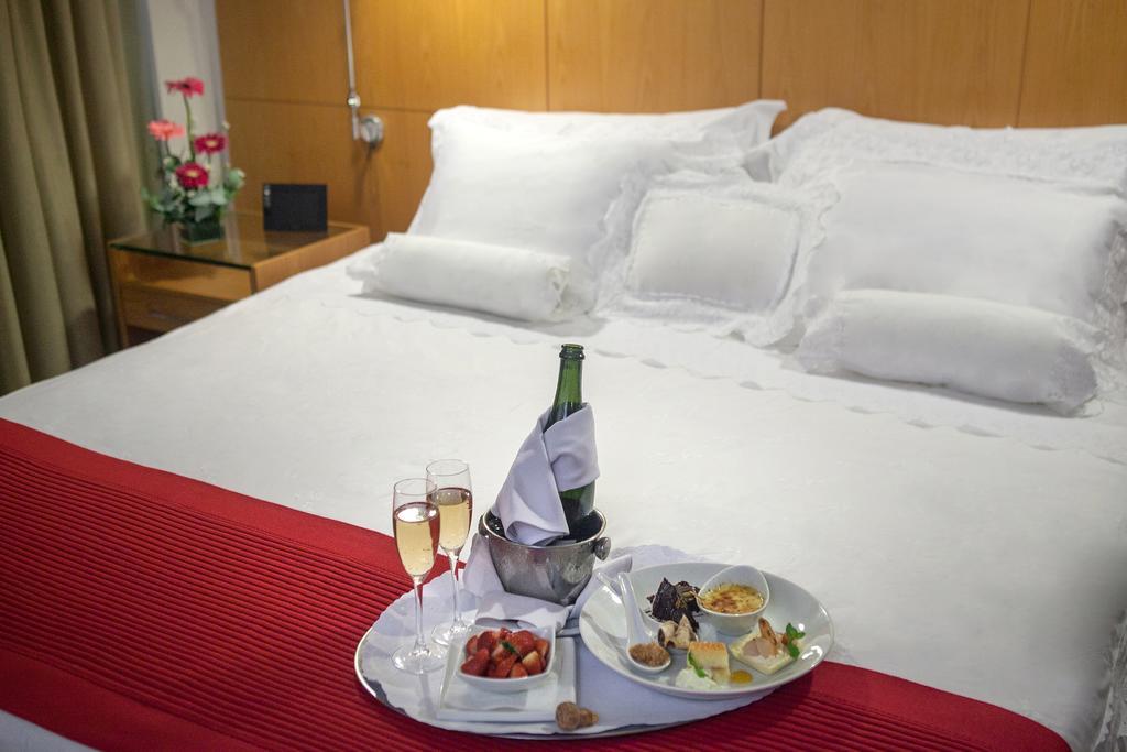 Отель Golden Tulip Ipanema Plaza Рио-де-Жанейро Экстерьер фото