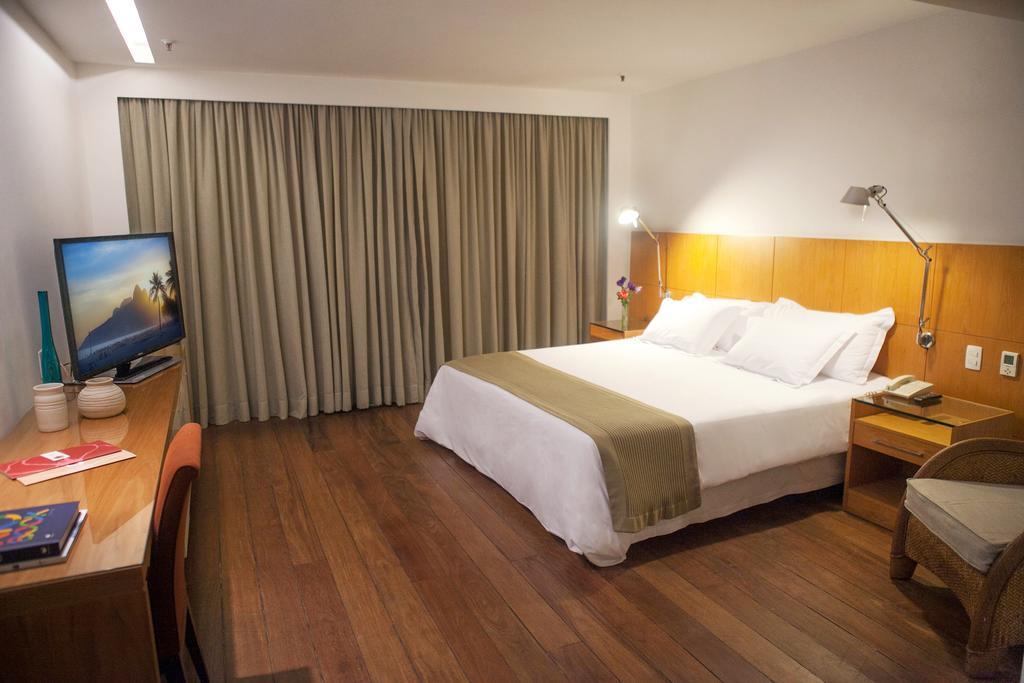 Отель Golden Tulip Ipanema Plaza Рио-де-Жанейро Экстерьер фото
