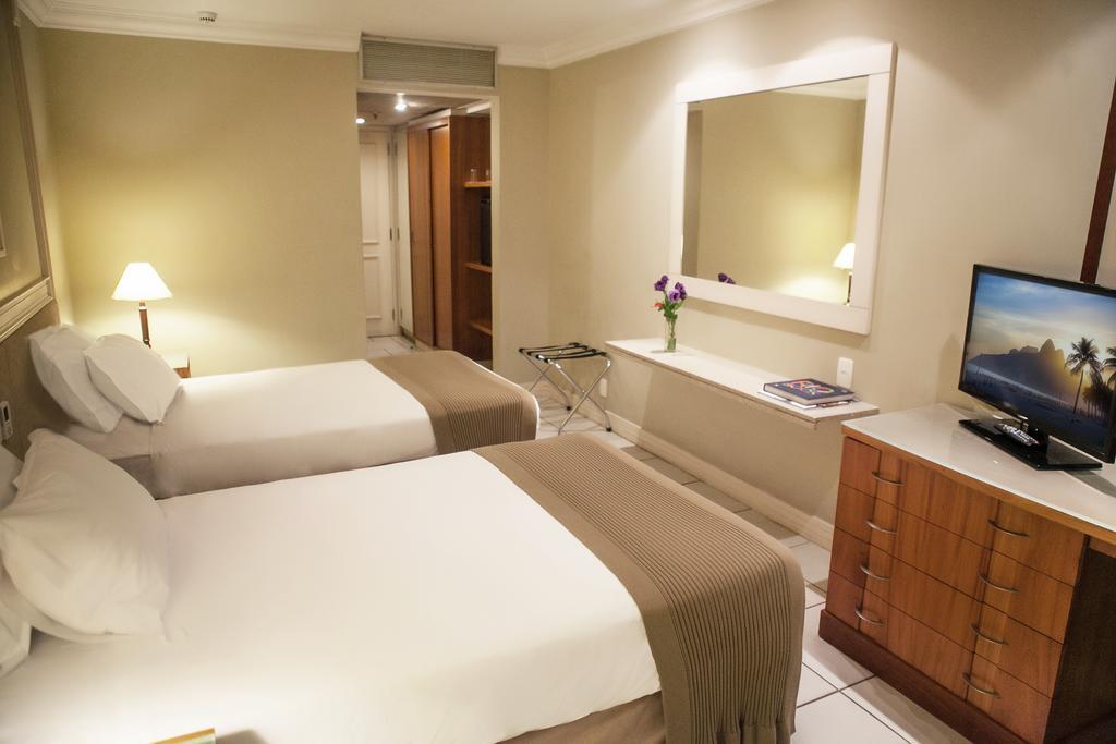 Отель Golden Tulip Ipanema Plaza Рио-де-Жанейро Экстерьер фото